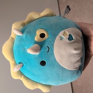 Braeden the Triceratops 8” Valentines Squishmallows 2024